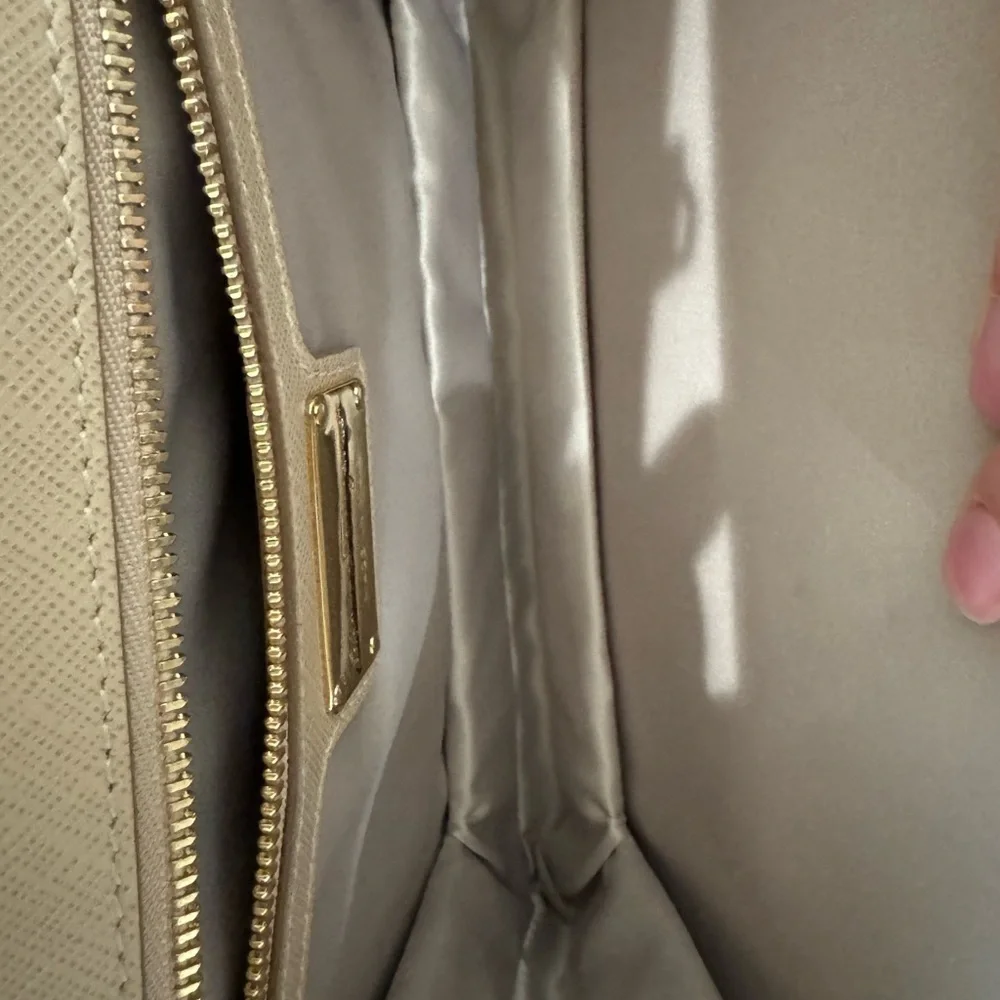 NWOT Salvatore Ferragamo crossbody/evening bag